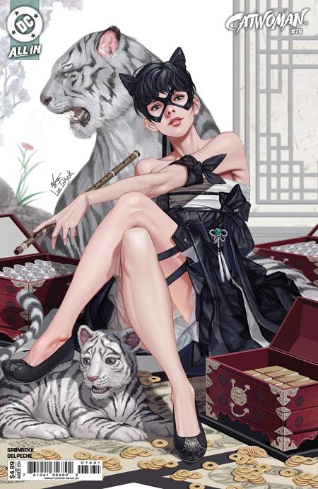 CATWOMAN #76 CVR C INHYUK LEE CARD STOCK VAR PRESALE 5/21/2025